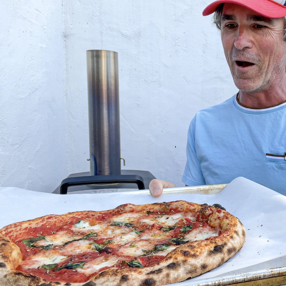 How to make Pizza Margherita at home in an Ooni Pizza Oven
